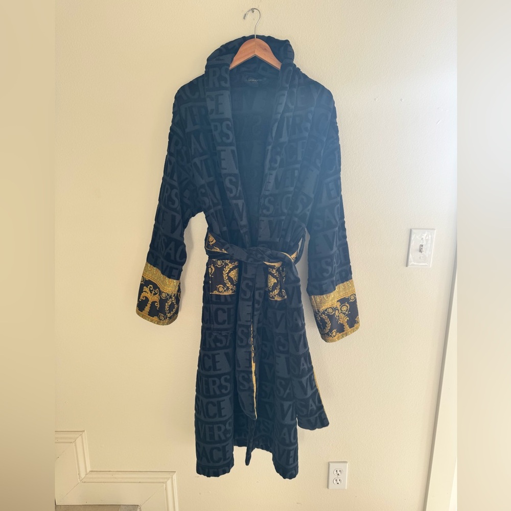 Versace Baroque Bathrobe in black